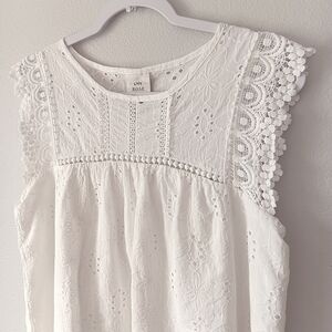 Knox Rose White Relaxed Ruffled Blouse